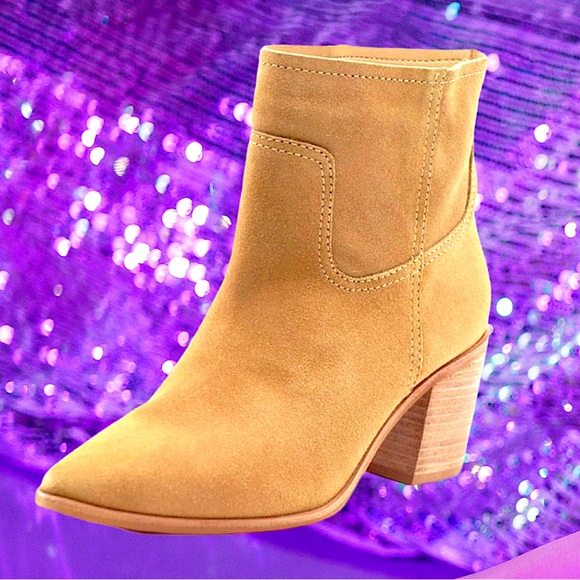 🆕KAANAS Women’s Tan leather “Pigato” pointed-toe Heeled Boots❤️11M❤️MSRP:$140 - Picture 1 of 5